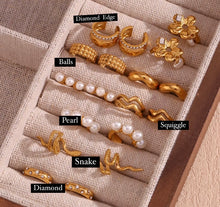 Load image into Gallery viewer, Gold Ear Cuffs