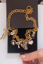 Load image into Gallery viewer, Black and White Tiger Necklace