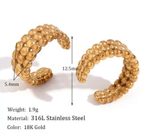 Load image into Gallery viewer, Gold Ear Cuffs