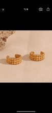 Load image into Gallery viewer, Gold Ear Cuffs