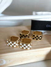 Load image into Gallery viewer, Checkered Earrings

