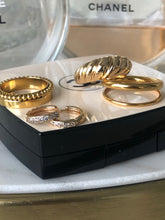 Load image into Gallery viewer, Diamond Huggies