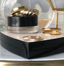 Load image into Gallery viewer, Diamond Huggies