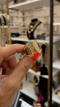 Load image into Gallery viewer, Open Diamond Trim Ring
