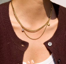Load image into Gallery viewer, Chain Accent Necklace
