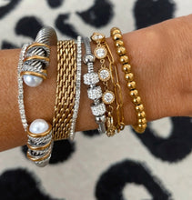 Load image into Gallery viewer, Textured Two Tone Pearl Bangle
