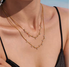 Load image into Gallery viewer, Clover Cluster Duo Necklace Set
