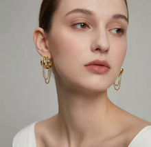 Load image into Gallery viewer, Chain Bougie Earrings
