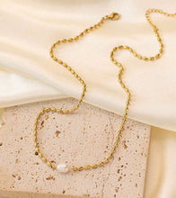 Load image into Gallery viewer, New Dainty Ball Pearl Accent Necklace
