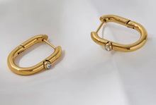 Load image into Gallery viewer, Rectanglular Hoop Earrings
