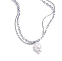 Load image into Gallery viewer, New Double Layer Pearl Necklace
