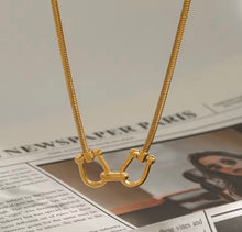 Load image into Gallery viewer, Gold Link Necklace
