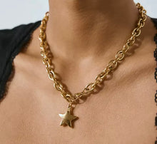 Load image into Gallery viewer, Star Necklace
