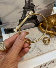 Load image into Gallery viewer, Diamond Bar Bracelet
