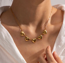 Load image into Gallery viewer, Hearts Necklace
