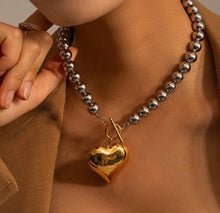 Load image into Gallery viewer, Oversized Heart Necklace
