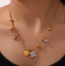 Load image into Gallery viewer, Clover Charm Necklace
