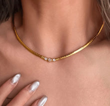 Load image into Gallery viewer, Sale Gold Necklace
