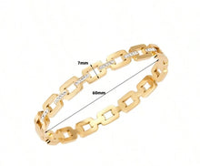 Load image into Gallery viewer, Gold Link Bracelet
