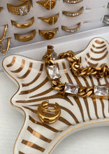 Load image into Gallery viewer, Chunky Ear Cuff
