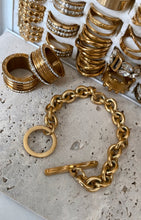Load image into Gallery viewer, Chunky Toggle Bracelet
