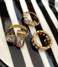 Load image into Gallery viewer, Open Diamond Ring
