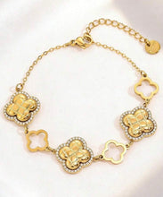 Load image into Gallery viewer, Fancy Clover Bracelet
