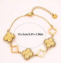 Load image into Gallery viewer, Fancy Clover Bracelet
