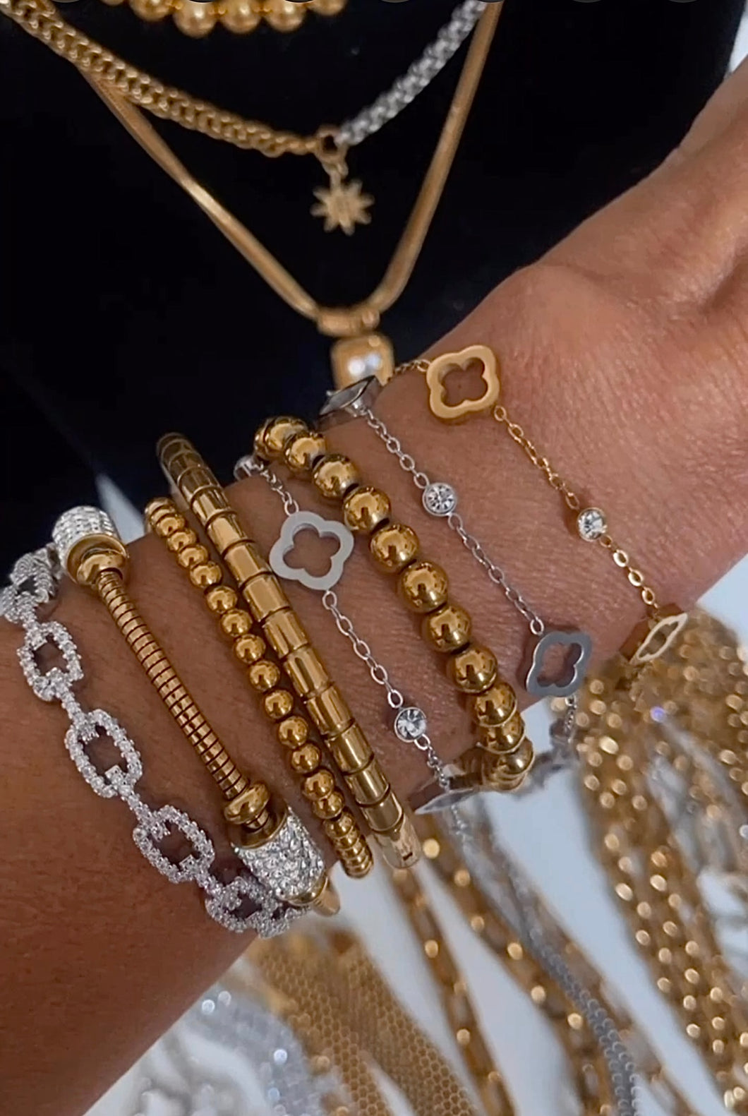Clover Dainty Bracelet