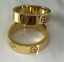 Load image into Gallery viewer, Gold Solid Band Ring
