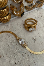 Load image into Gallery viewer, Diamond Herringbone Bracelet

