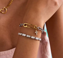 Load image into Gallery viewer, Safety Pin Bracelet
