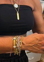 Load image into Gallery viewer, Round Diamond Bracelet
