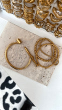 Load image into Gallery viewer, Bar Bracelet
