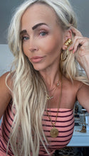 Load image into Gallery viewer, Oversized Textured Ear Cuff
