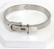 Load image into Gallery viewer, Buckle Bracelet
