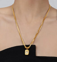 Load image into Gallery viewer, Rectangle Heart Pendant Necklace
