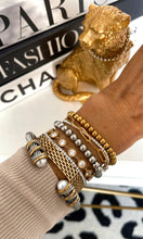 Load image into Gallery viewer, Textured Two Tone Pearl Bangle
