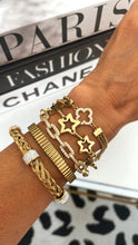 Load image into Gallery viewer, Clover Bracelet
