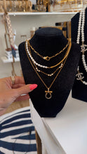 Load image into Gallery viewer, New Horseshoe Pendant Necklace
