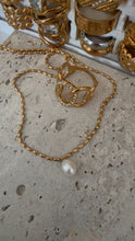 Load image into Gallery viewer, Dainty Pearl Pendant Necklace

