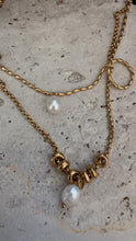 Load image into Gallery viewer, Dainty Pearl Pendant Necklace
