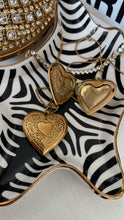 Load image into Gallery viewer, Classic Heart Necklaces
