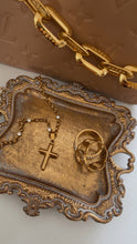 Load image into Gallery viewer, Diamond Necklace With Cross
