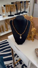 Load image into Gallery viewer, Brown Bead Necklace
