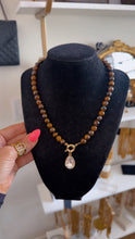 Load image into Gallery viewer, Brown Bead Necklace
