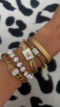 Load image into Gallery viewer, Slinky Accent Bracelet
