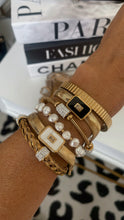 Load image into Gallery viewer, Slinky Accent Bracelet
