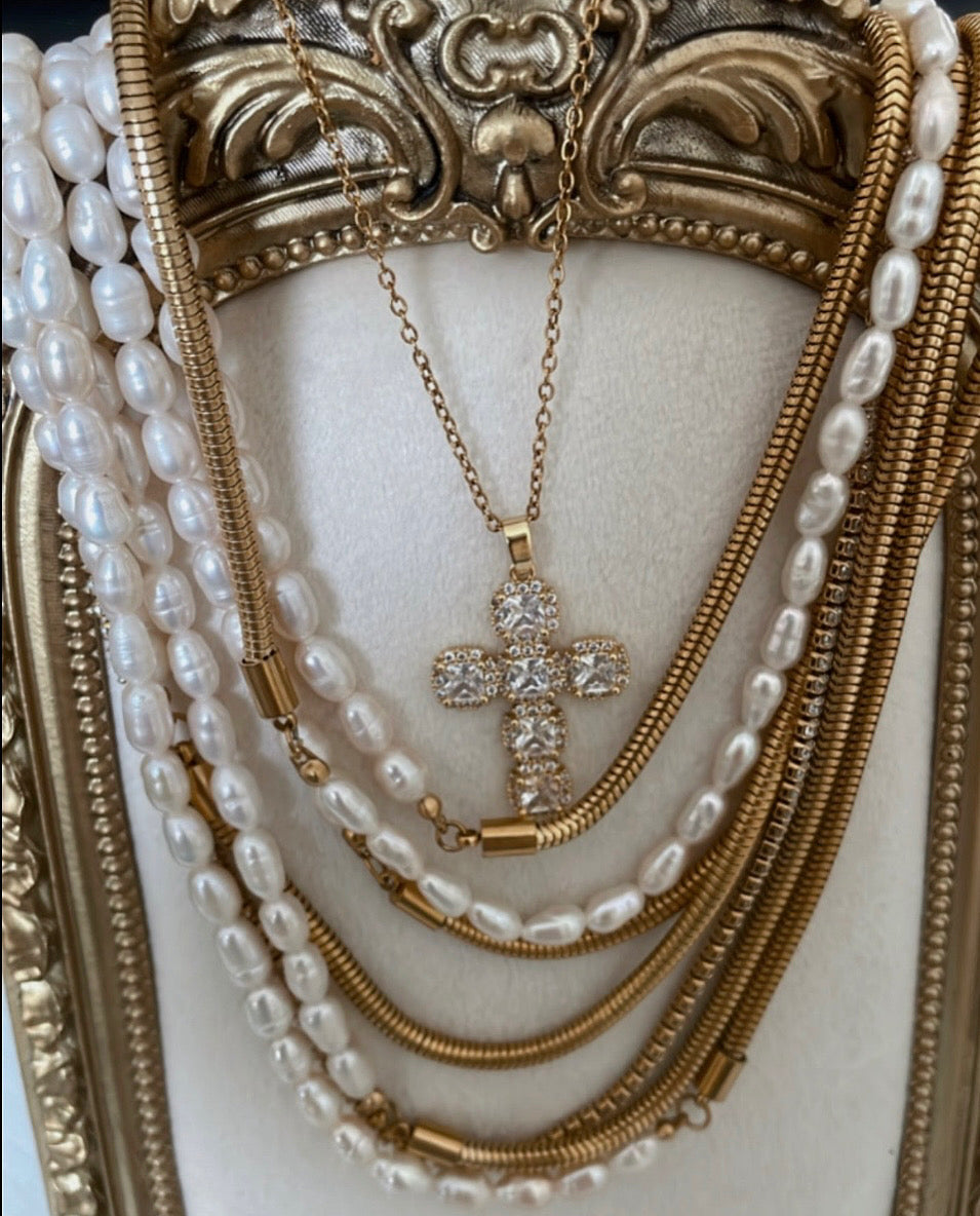Pearl and Gold Necklace