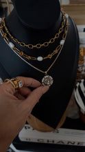 Load image into Gallery viewer, Knotted Pearl Necklace and Bracelet
